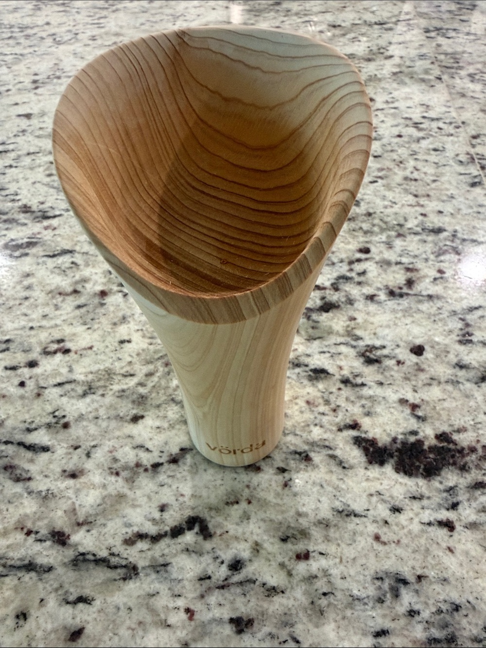 Vorda Natural Wood Decorative Cala Lily Diffuser- Light Brown